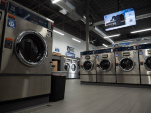 Clean Laundromat in Milwaukee, Wisconsin 